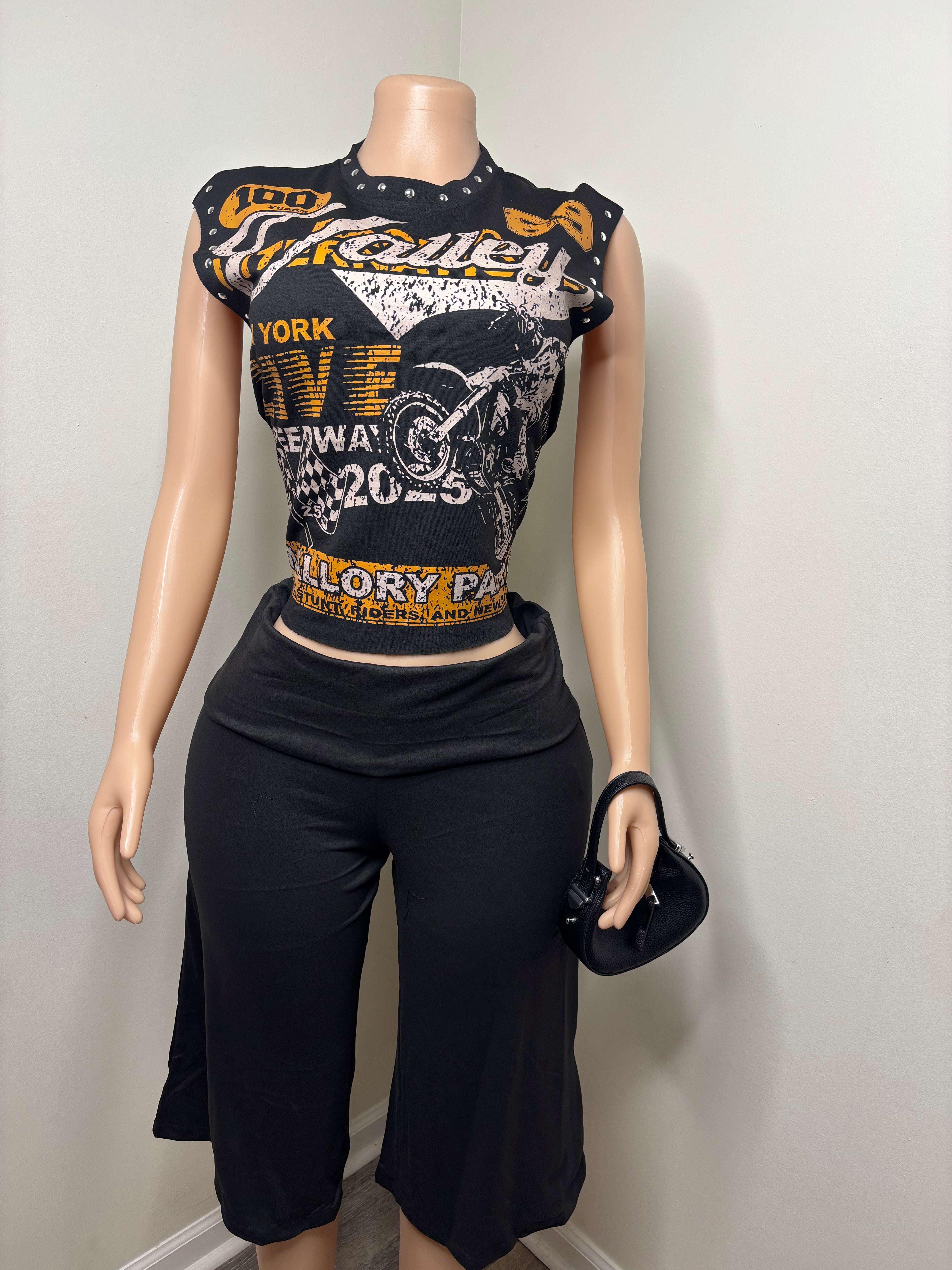 Black Guacho Capris